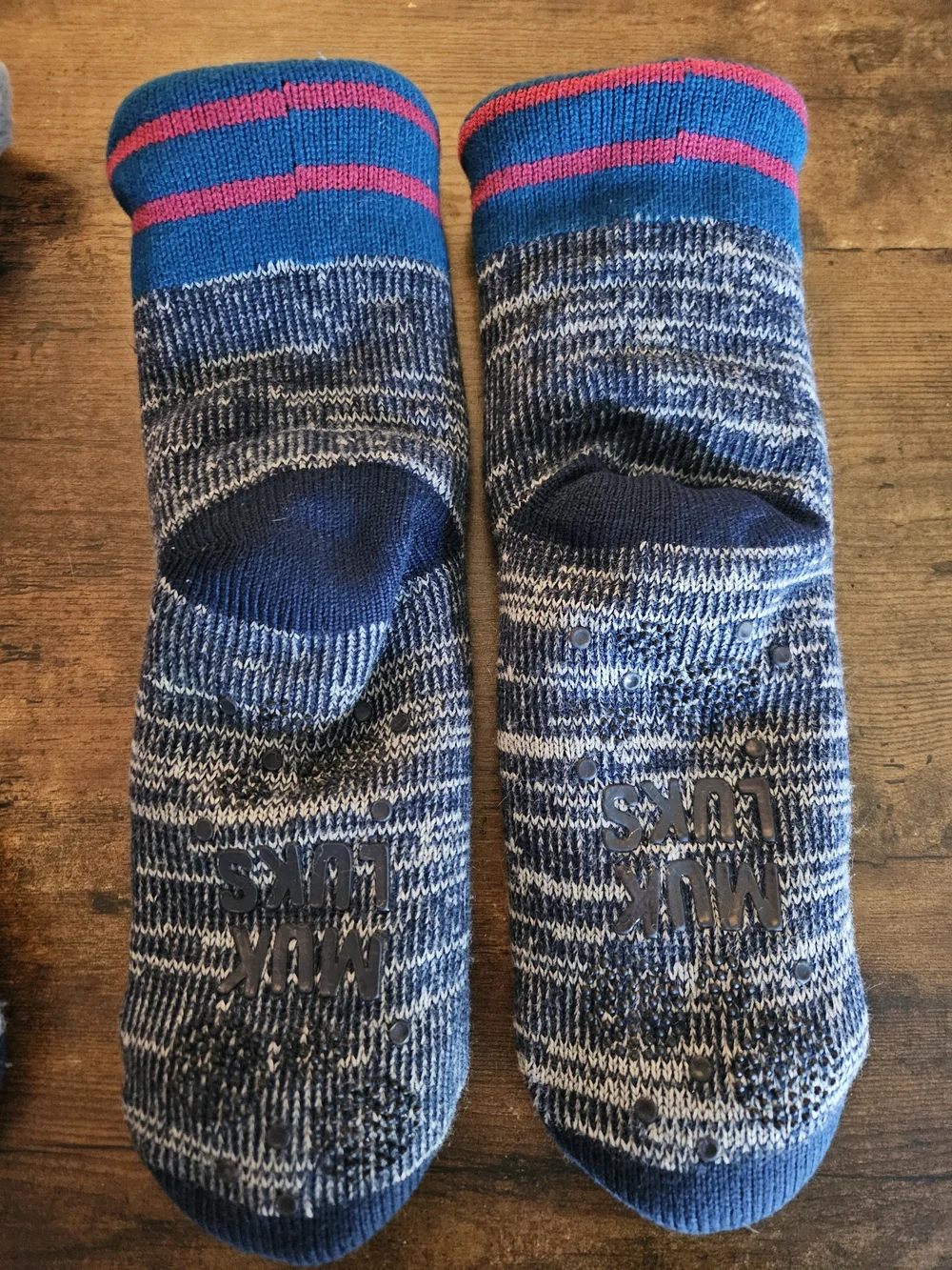 MUK LUKS Cozy Winter Slipper Sock Bundle (2 Pairs) EUC